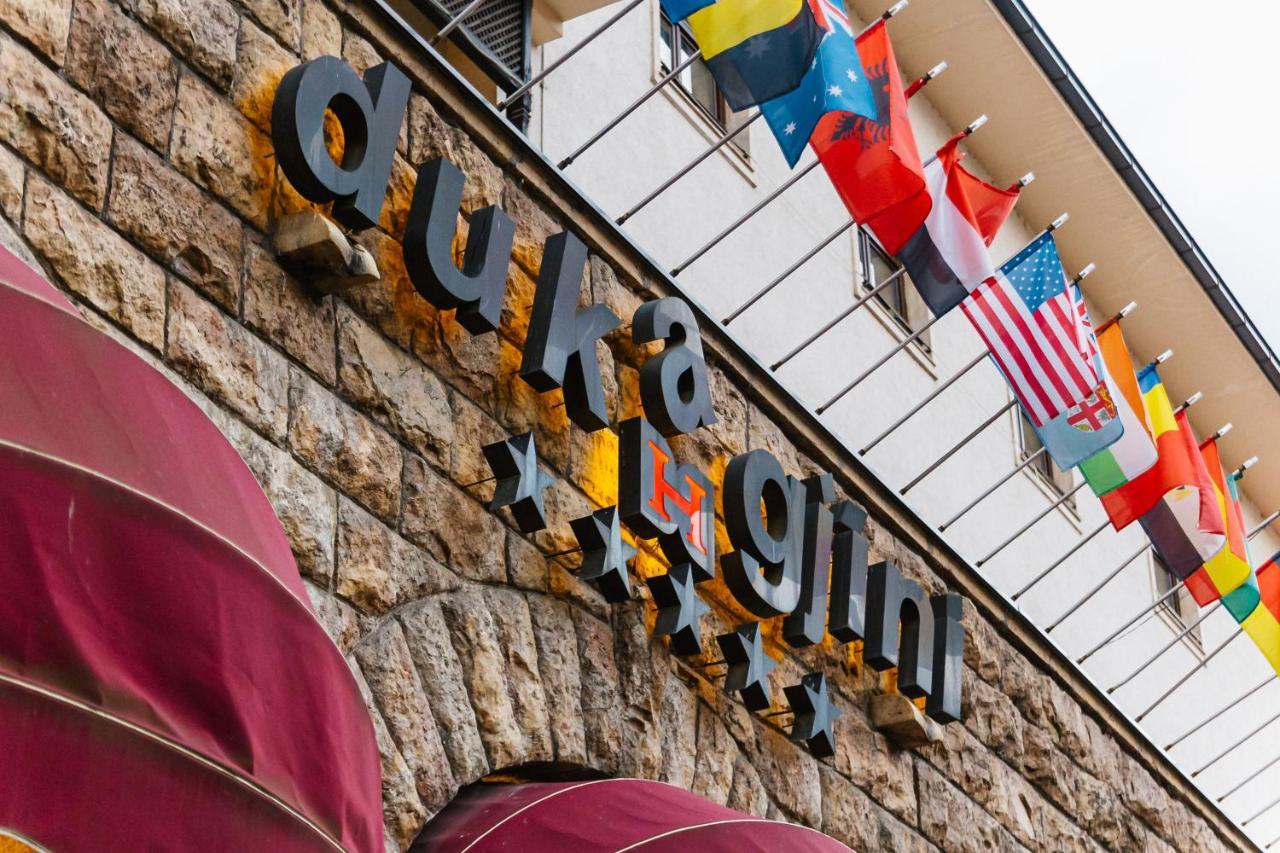 Hotel Dukagjini Peć Exterior foto